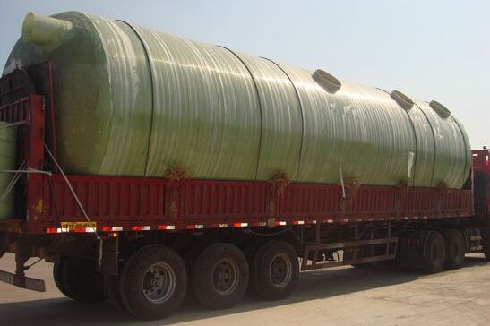 玻璃鋼儲(chǔ)罐裝車(chē)